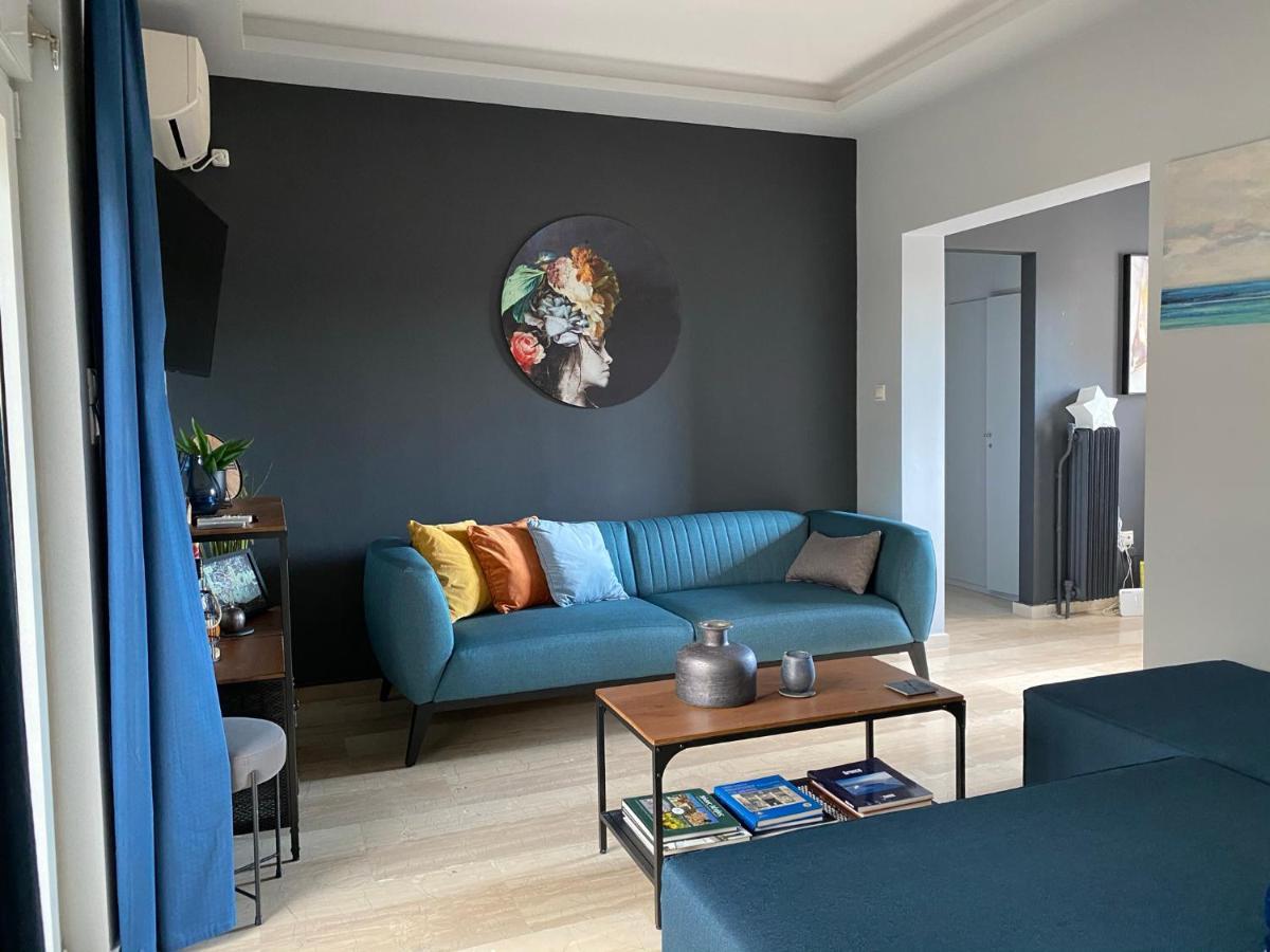 Asimina Apartment, Kerameikos Metro Station *